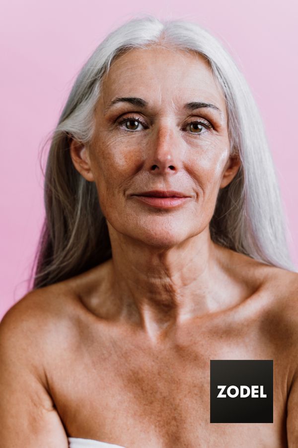 mature model displaying makeup trends for older women.